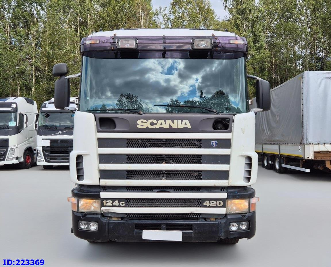 SCANIA R124 420 + Crane HIAB 140AW - Camião basculante: foto 2 SCANIA R124 420 + Crane HIAB 140AW - Camião basculante: foto 2