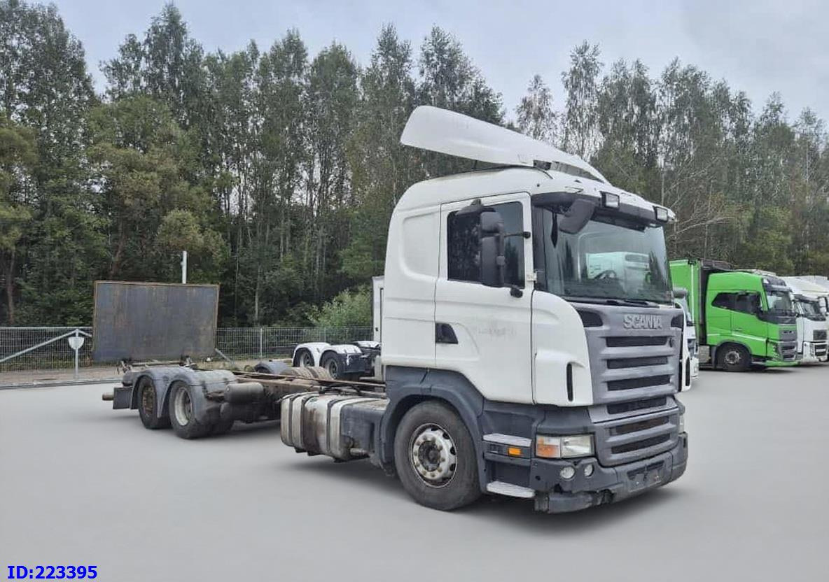 SCANIA R440 6X2 Steering axle (Engine defect) - Camião chassi: foto 4 SCANIA R440 6X2 Steering axle (Engine defect) - Camião chassi: foto 4
