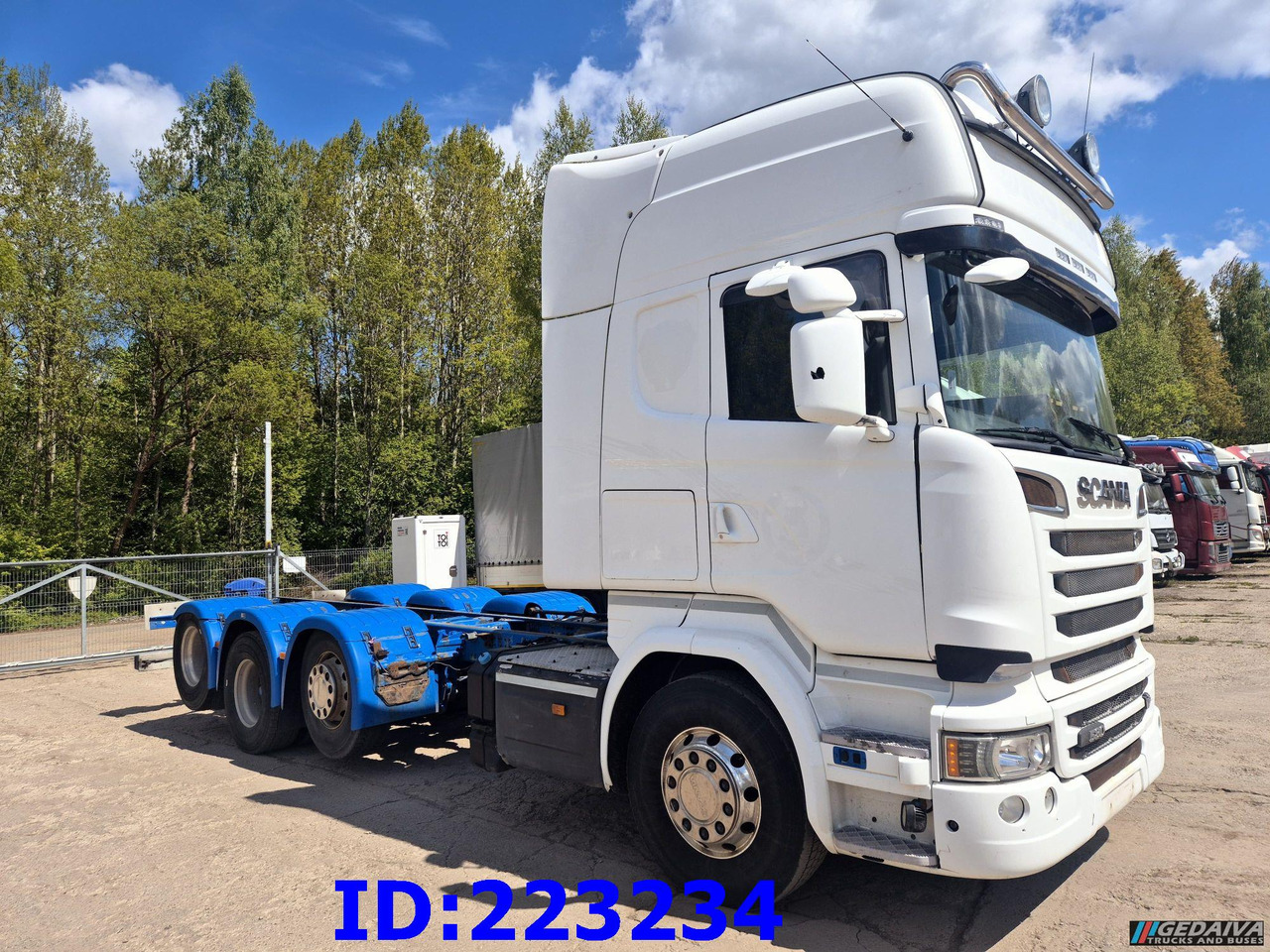 SCANIA R580 8X2 - Steering axle - Euro6 - Camião chassi: foto 4 SCANIA R580 8X2 - Steering axle - Euro6 - Camião chassi: foto 4