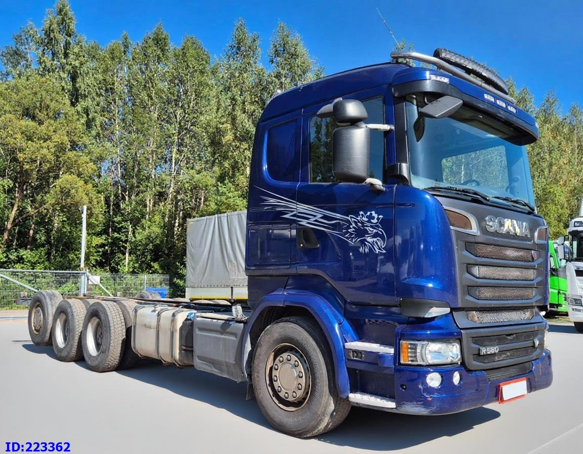 SCANIA R580 8x4 Euro6 Retarder - Camião chassi: foto 4 SCANIA R580 8x4 Euro6 Retarder - Camião chassi: foto 4