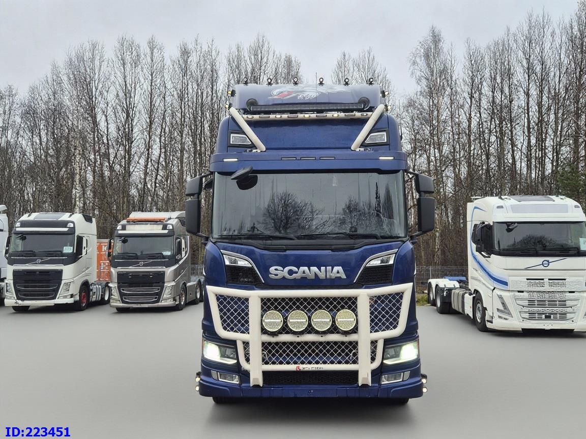 SCANIA R650 Full air 8x4 Steering axle (3 pedal) - Camião chassi: foto 2 SCANIA R650 Full air 8x4 Steering axle (3 pedal) - Camião chassi: foto 2