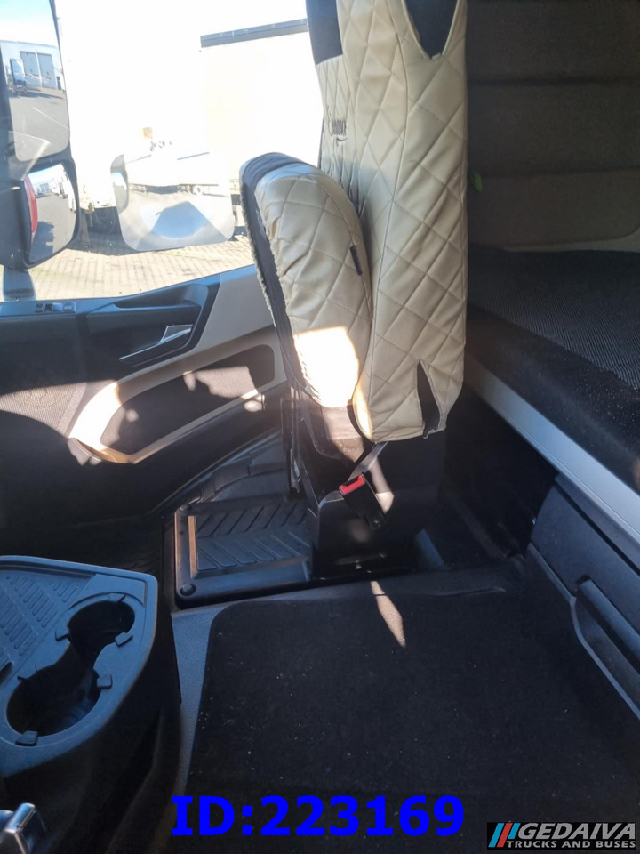 Tractor MERCEDES-BENZ Actros 1845 Euro6: foto 17
