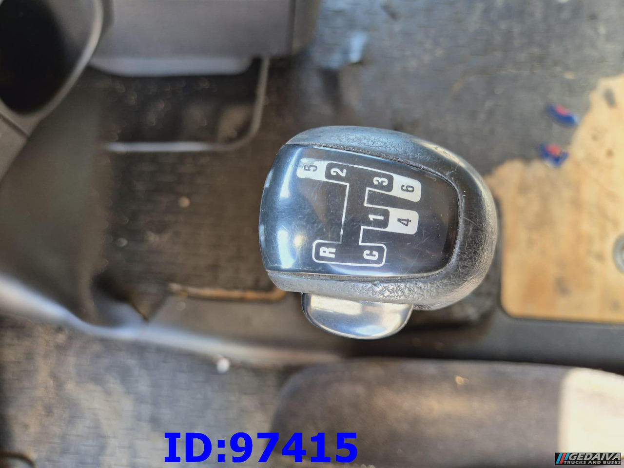 Tractor SCANIA R420 6x4 Manual: foto 11