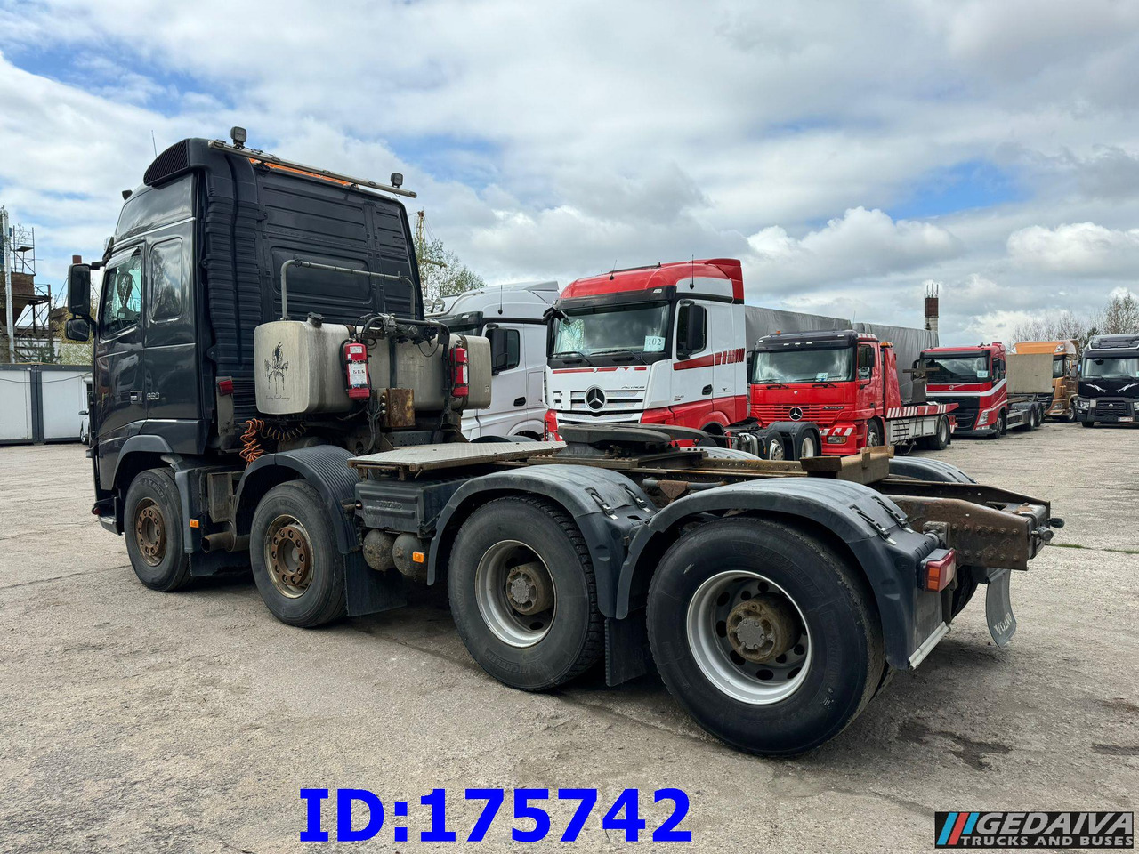 Tractor VOLVO FH16  660HP  8x4: foto 7