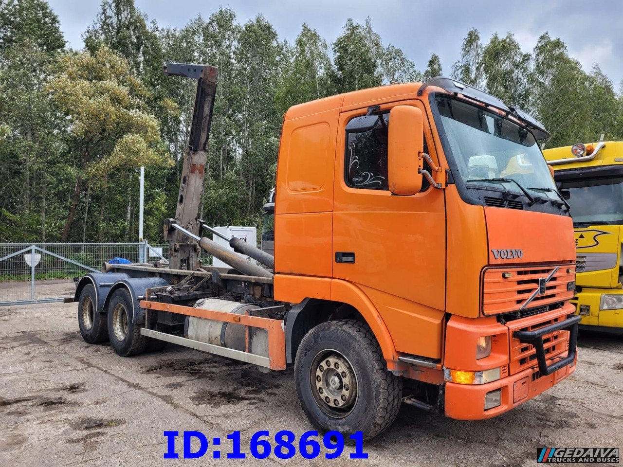 VOLVO FH12 380HP 6x2 10tyre Hook Tipper - Camião polibenne: foto 4 VOLVO FH12 380HP 6x2 10tyre Hook Tipper - Camião polibenne: foto 4