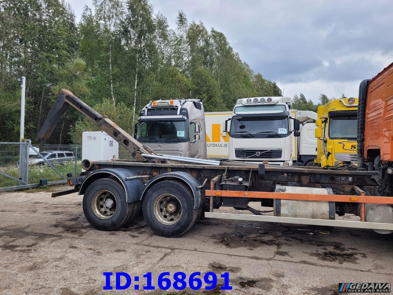 VOLVO FH12 380HP 6x2 10tyre Hook Tipper - Camião polibenne: foto 5 VOLVO FH12 380HP 6x2 10tyre Hook Tipper - Camião polibenne: foto 5