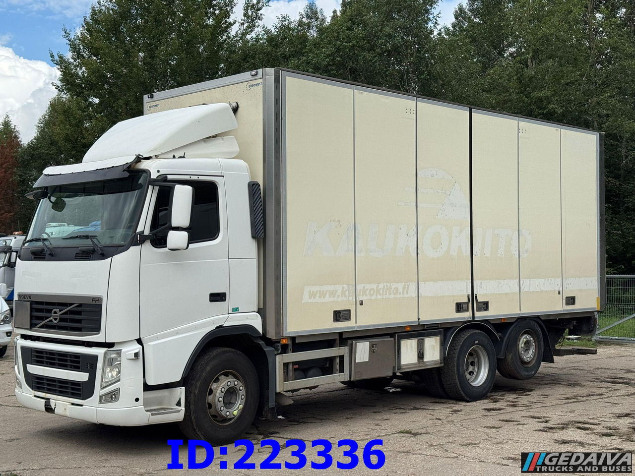 VOLVO FH13 460HP 6x2 OPEN SIDE BOX - Camião furgão: foto 1 VOLVO FH13 460HP 6x2 OPEN SIDE BOX - Camião furgão: foto 1