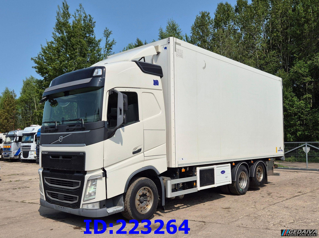 VOLVO FH13 460HP 6x2 Steering axle Euro6 - Camião frigorífico: foto 4 VOLVO FH13 460HP 6x2 Steering axle Euro6 - Camião frigorífico: foto 4
