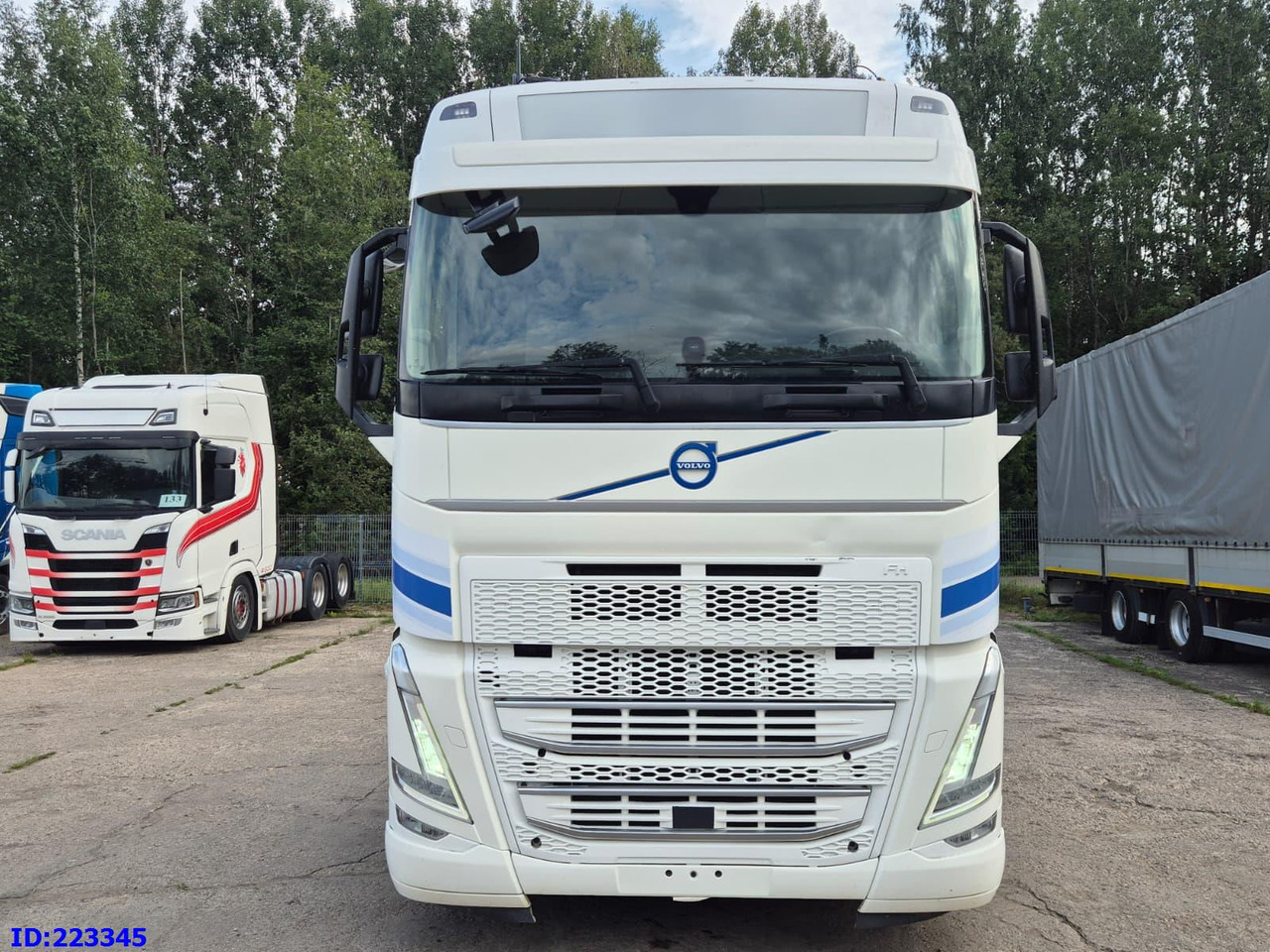 VOLVO FH13 500HP 6x2 10 tyre - New generation - Camião chassi: foto 2 VOLVO FH13 500HP 6x2 10 tyre - New generation - Camião chassi: foto 2