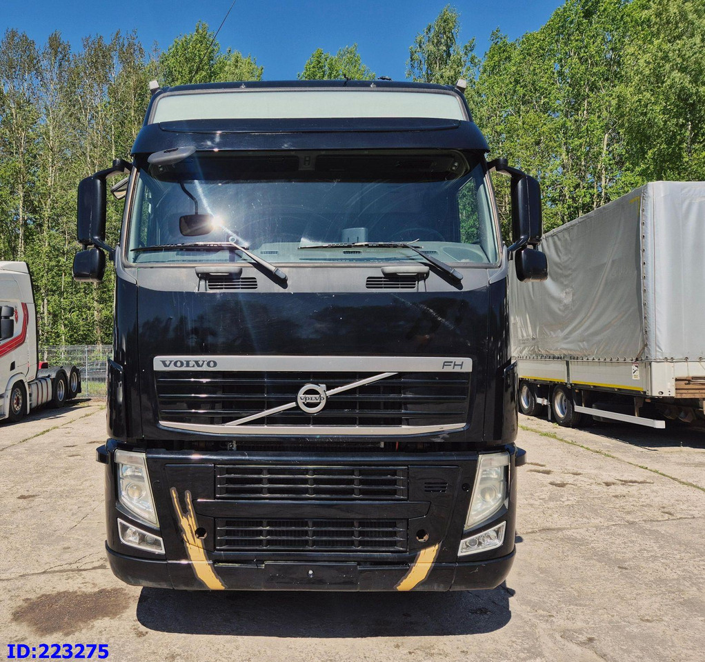 VOLVO FH13 540HP 8X4 (Steering axle) RETARDER - Camião chassi: foto 2 VOLVO FH13 540HP 8X4 (Steering axle) RETARDER - Camião chassi: foto 2