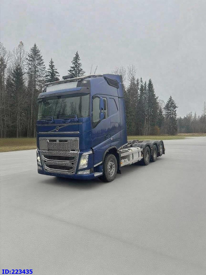 VOLVO FH13 540HP 8x4 (steering axle) - Camião chassi: foto 1 VOLVO FH13 540HP 8x4 (steering axle) - Camião chassi: foto 1