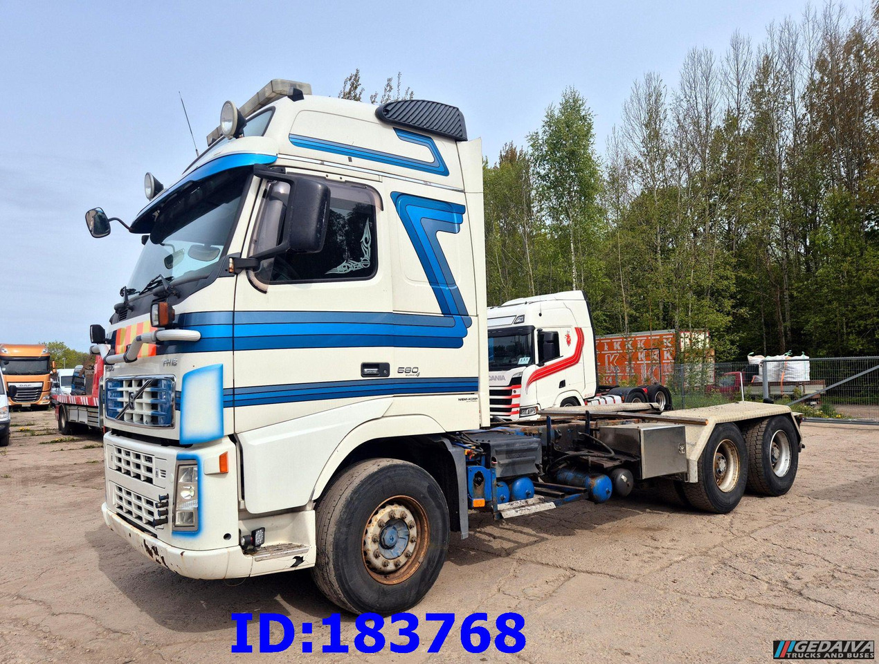 VOLVO FH16 580HP 6x4 BigAxles - Camião chassi: foto 1 VOLVO FH16 580HP 6x4 BigAxles - Camião chassi: foto 1