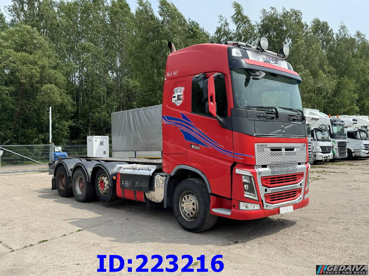 VOLVO FH16 700HP 8X4 Big axle - Camião chassi: foto 3 VOLVO FH16 700HP 8X4 Big axle - Camião chassi: foto 3