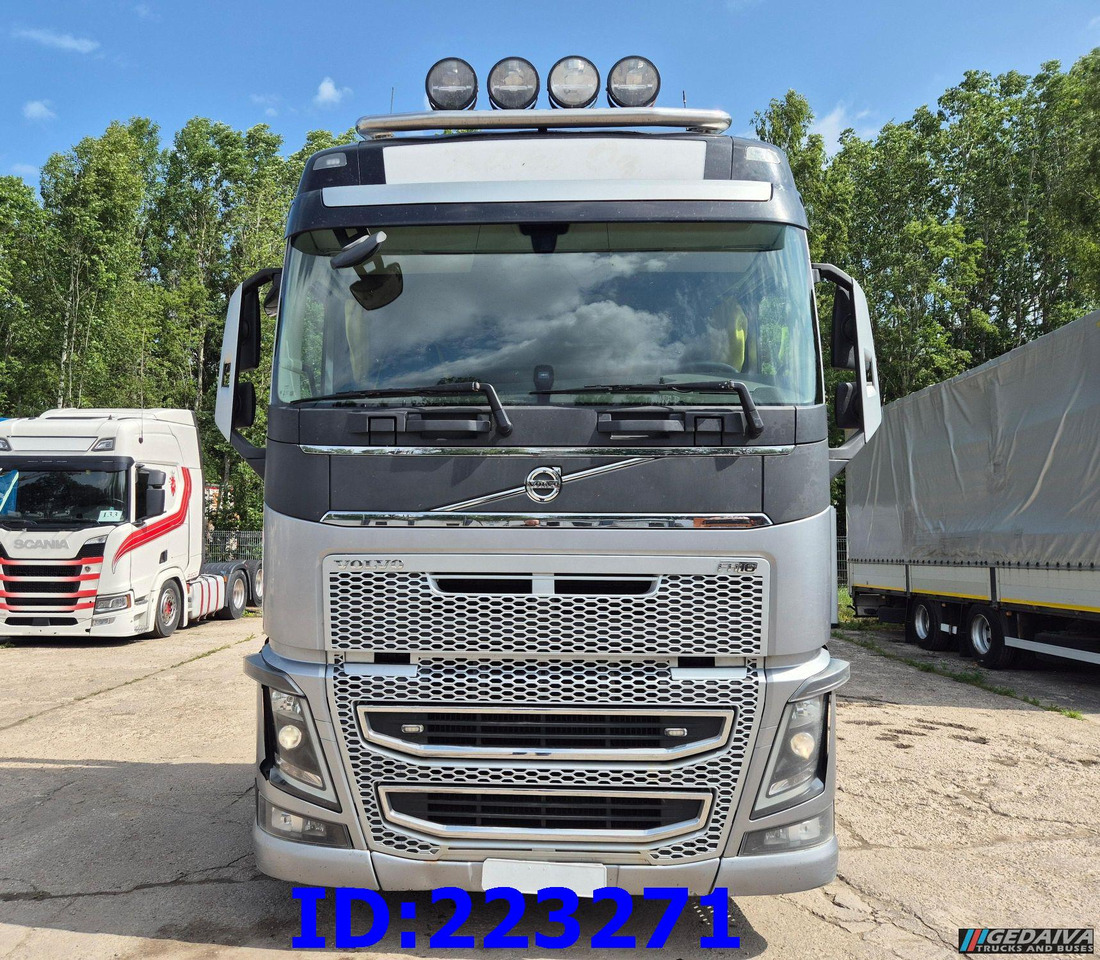 VOLVO FH16 750HP 8x4 (Steering axle / 2 axles lifting) - Camião de transporte de madeira: foto 2 VOLVO FH16 750HP 8x4 (Steering axle / 2 axles lifting) - Camião de transporte de madeira: foto 2