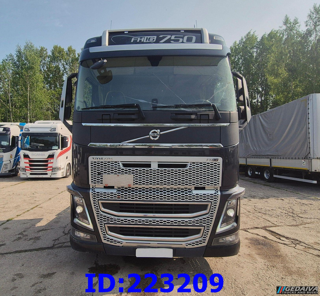 VOLVO FH16 750HP 8x4 Steering axle - Camião chassi: foto 2 VOLVO FH16 750HP 8x4 Steering axle - Camião chassi: foto 2