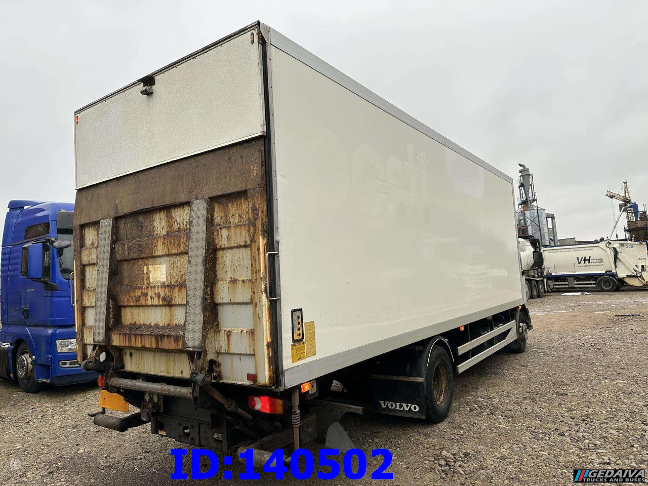 VOLVO FL 280 4x2 Manual Euro5 - Camião furgão: foto 4 VOLVO FL 280 4x2 Manual Euro5 - Camião furgão: foto 4
