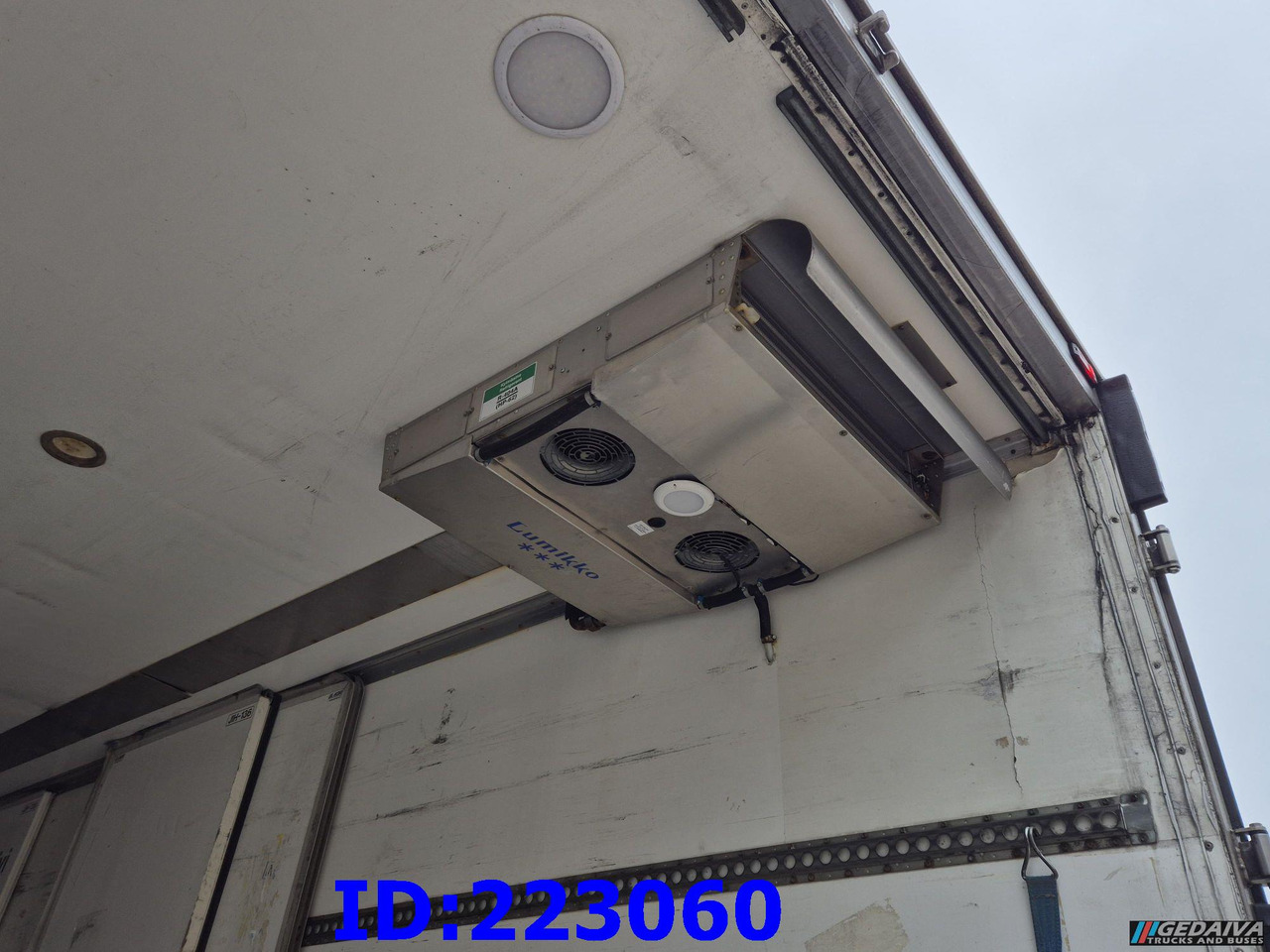 Camião frigorífico VOLVO FM 410HP - 6X2 - Euro5  -Steering axle: foto 9