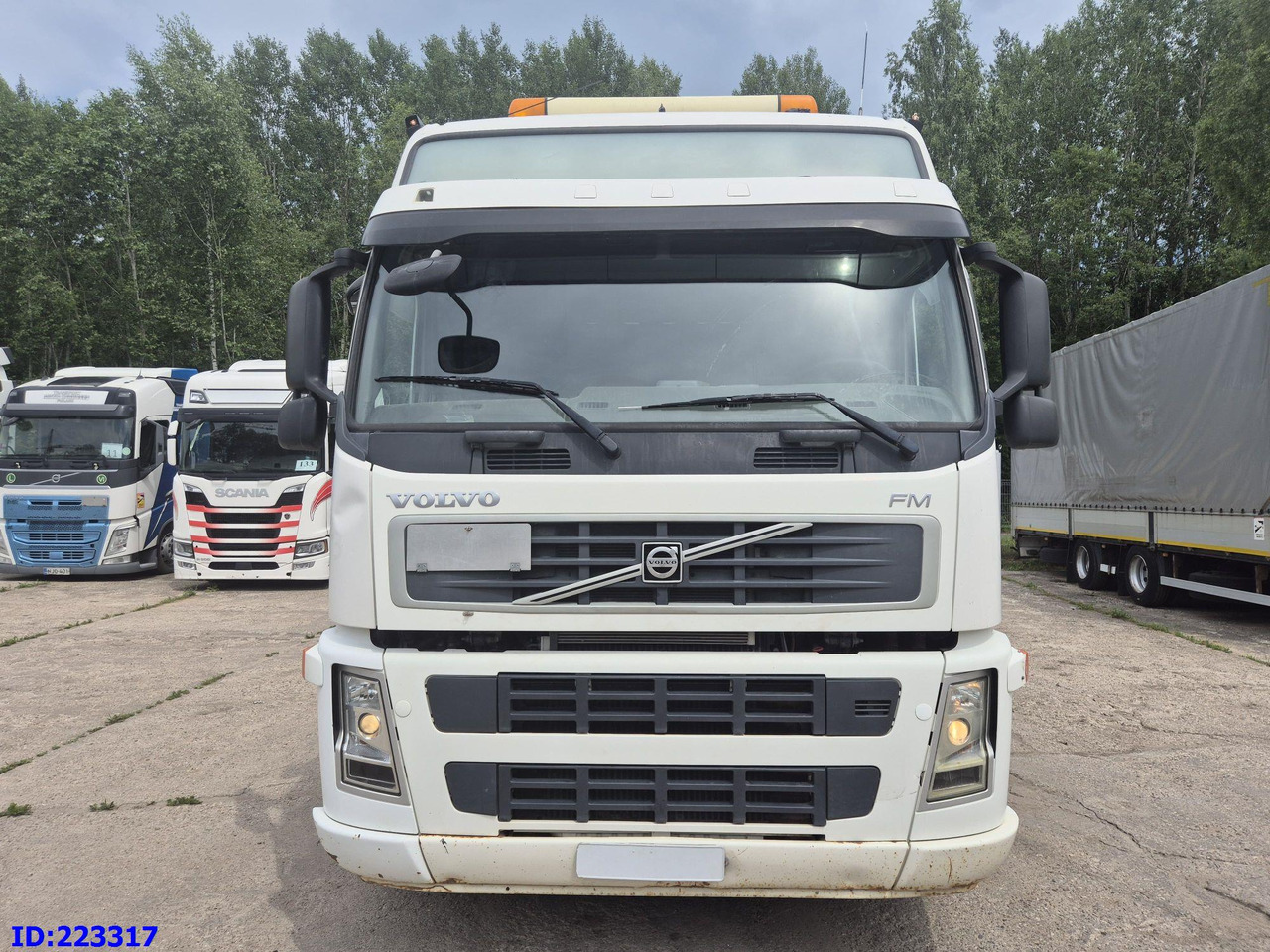VOLVO FM13 480HP 8x4 (Big axle) - Camião basculante: foto 2 VOLVO FM13 480HP 8x4 (Big axle) - Camião basculante: foto 2