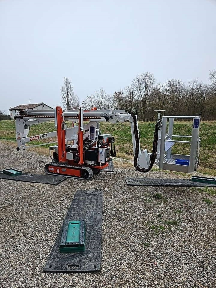 EasyLift R180 - Plataforma articulada, Plataforma aranha: foto 5 EasyLift R180 - Plataforma articulada, Plataforma aranha: foto 5