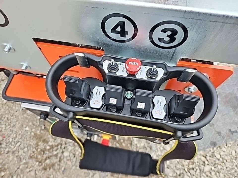EasyLift R180 - Plataforma articulada, Plataforma aranha: foto 3 EasyLift R180 - Plataforma articulada, Plataforma aranha: foto 3