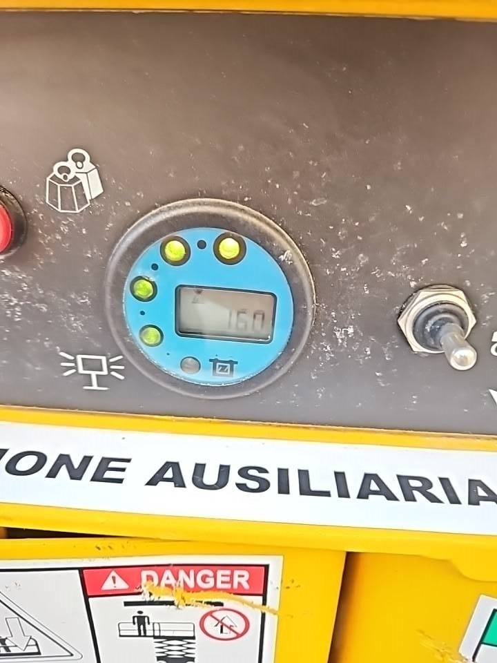 Haulotte Compact 10 N - Plataforma de Tijera/ Plataforma de tesoura: foto 4 Haulotte Compact 10 N - Plataforma de Tijera/ Plataforma de tesoura: foto 4