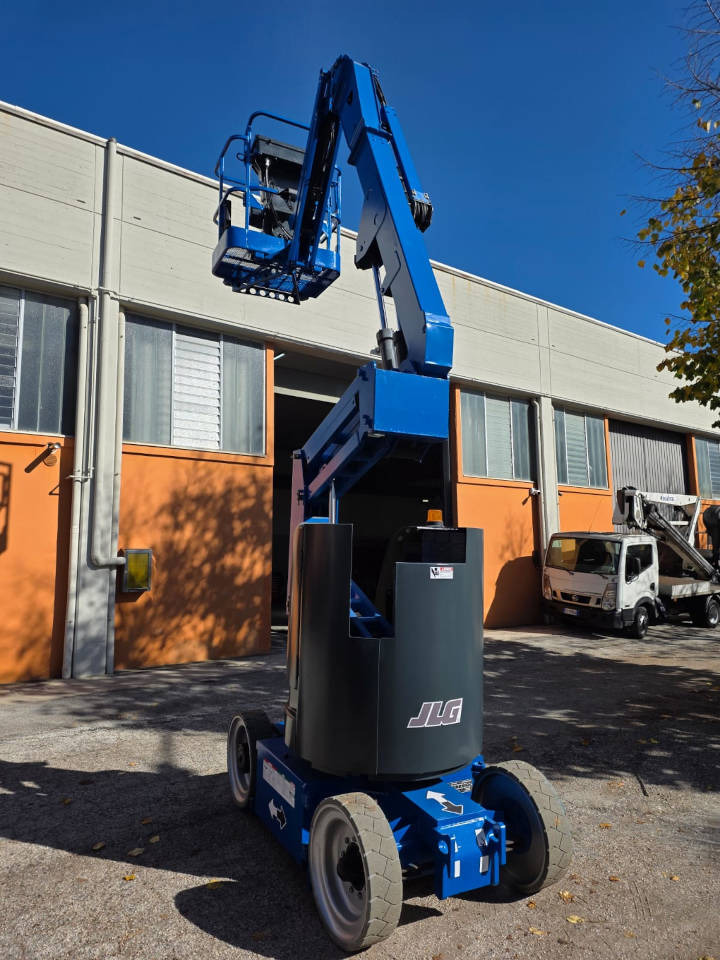 JLG E 300 AJP - Plataforma articulada: foto 4 JLG E 300 AJP - Plataforma articulada: foto 4