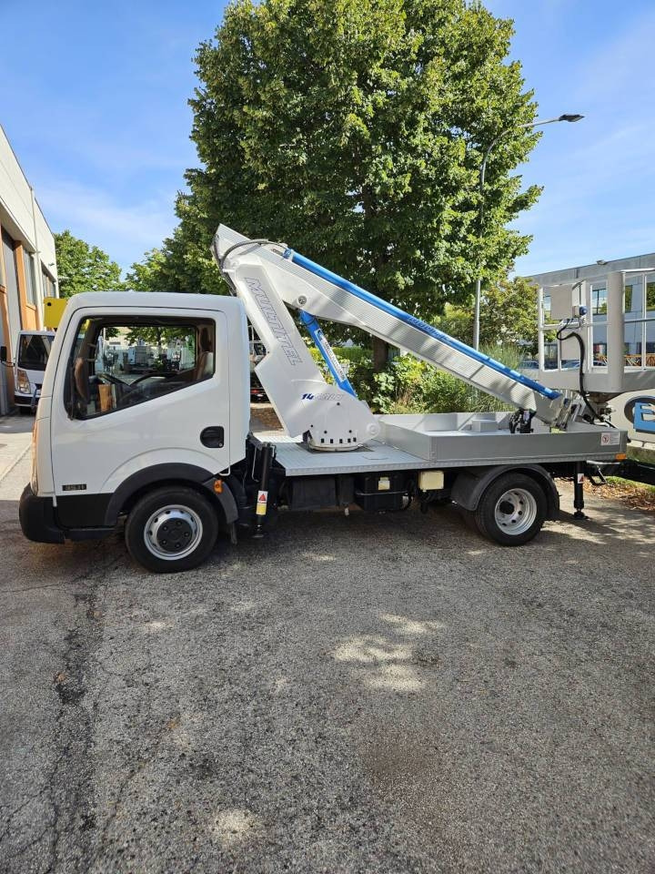 Multitel ALU 145  - Caminhão com plataforma aérea: foto 1 Multitel ALU 145  - Caminhão com plataforma aérea: foto 1