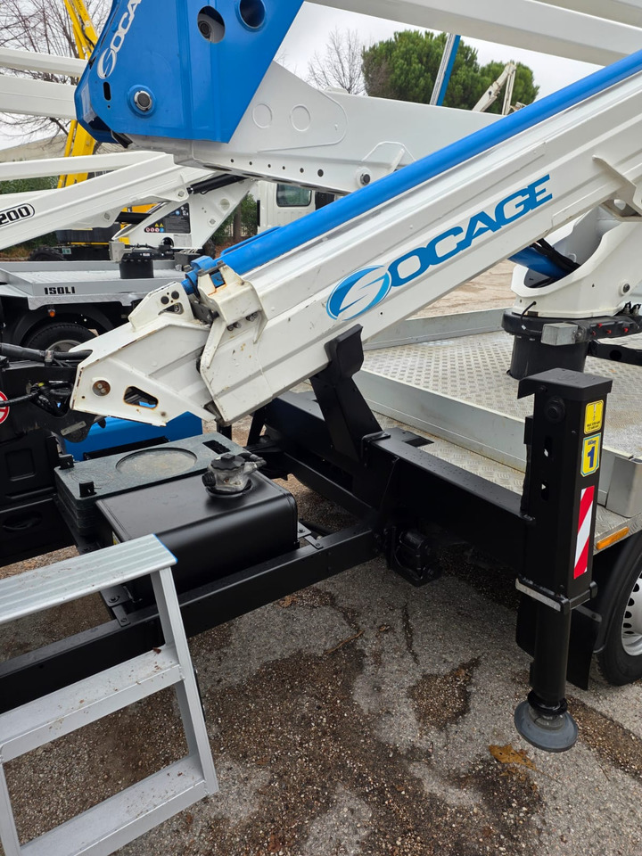 SOCAGE 20D - Caminhão com plataforma aérea: foto 3 SOCAGE 20D - Caminhão com plataforma aérea: foto 3