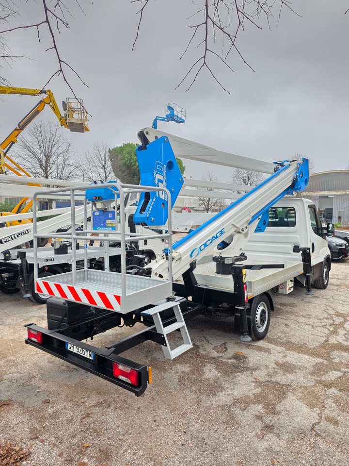 SOCAGE 20D - Caminhão com plataforma aérea: foto 5 SOCAGE 20D - Caminhão com plataforma aérea: foto 5