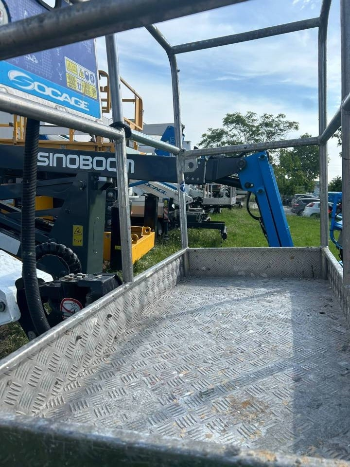 Socage 20D - Caminhão com plataforma aérea: foto 3 Socage 20D - Caminhão com plataforma aérea: foto 3