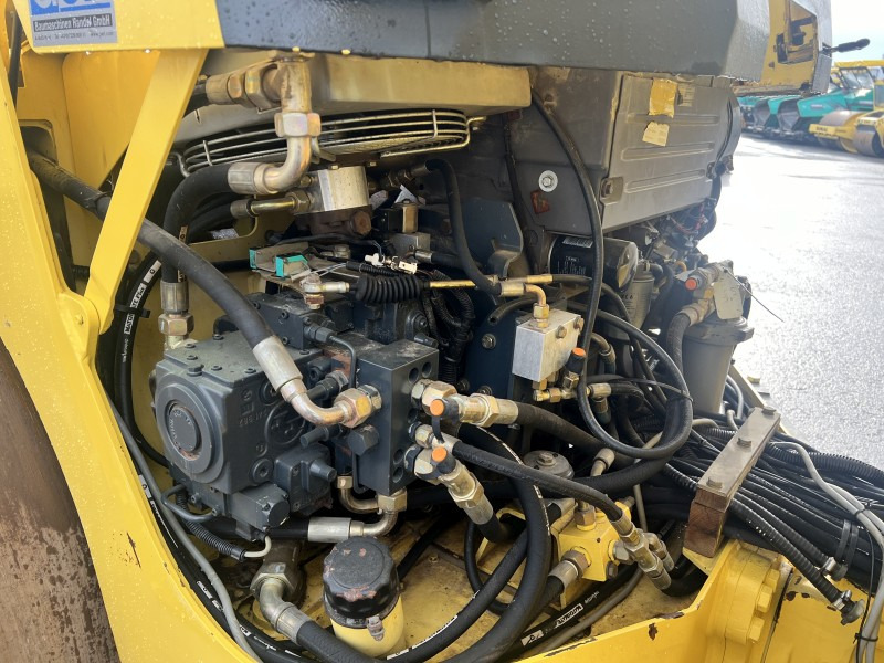 Compactador de asfalto Bomag BW 151 AD-2 (111297): foto 11 Compactador de asfalto Bomag BW 151 AD-2 (111297): foto 11