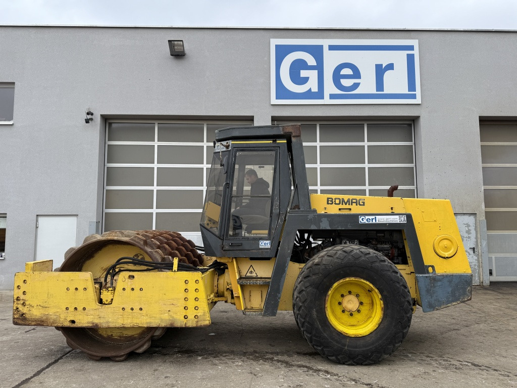 Bomag BW 217 PD-2 (111679) - Compactador: foto 1 Bomag BW 217 PD-2 (111679) - Compactador: foto 1