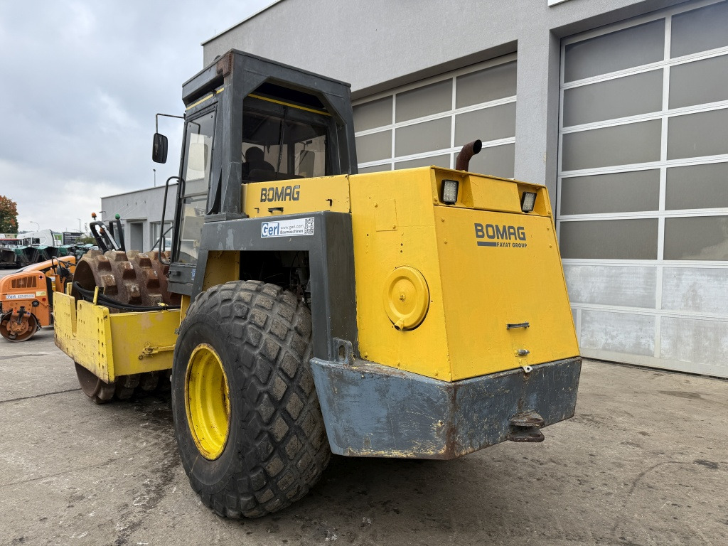 Bomag BW 217 PD-2 (111679) - Compactador: foto 3 Bomag BW 217 PD-2 (111679) - Compactador: foto 3