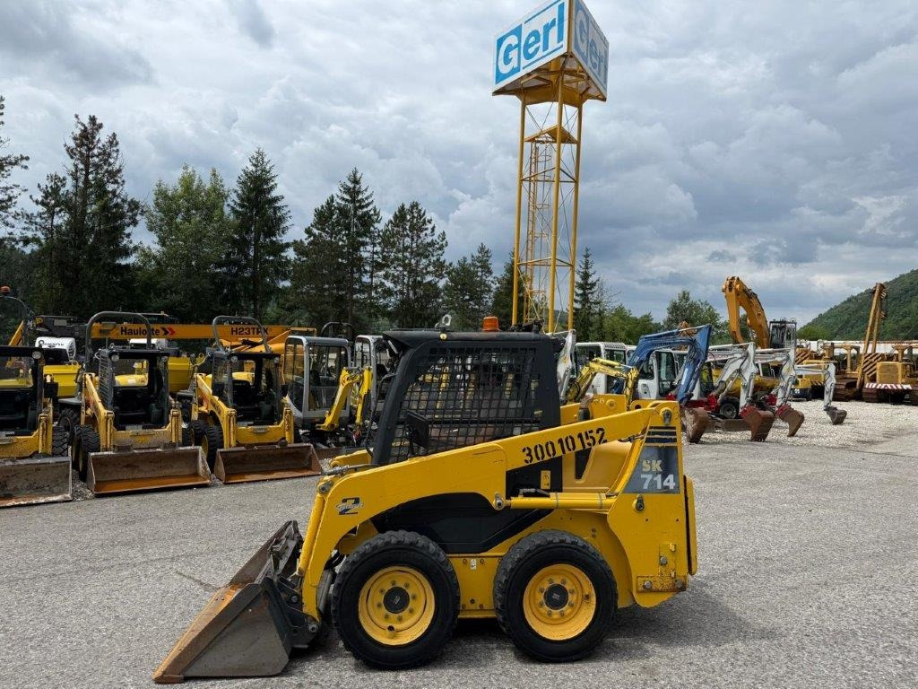 Komatsu SK714-5 (4026) - Mini pá carregadora: foto 3 Komatsu SK714-5 (4026) - Mini pá carregadora: foto 3