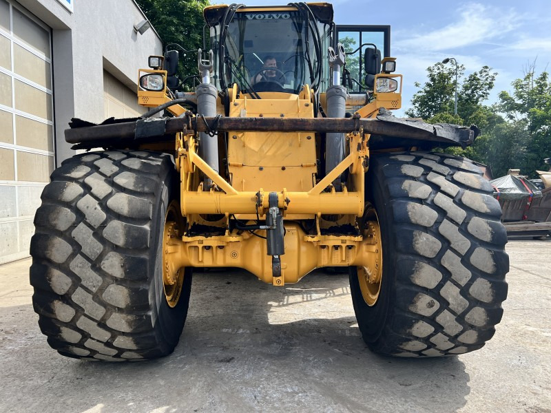 Volvo L 180 G HL (110940) - Pá carregadora de rodas: foto 2 Volvo L 180 G HL (110940) - Pá carregadora de rodas: foto 2