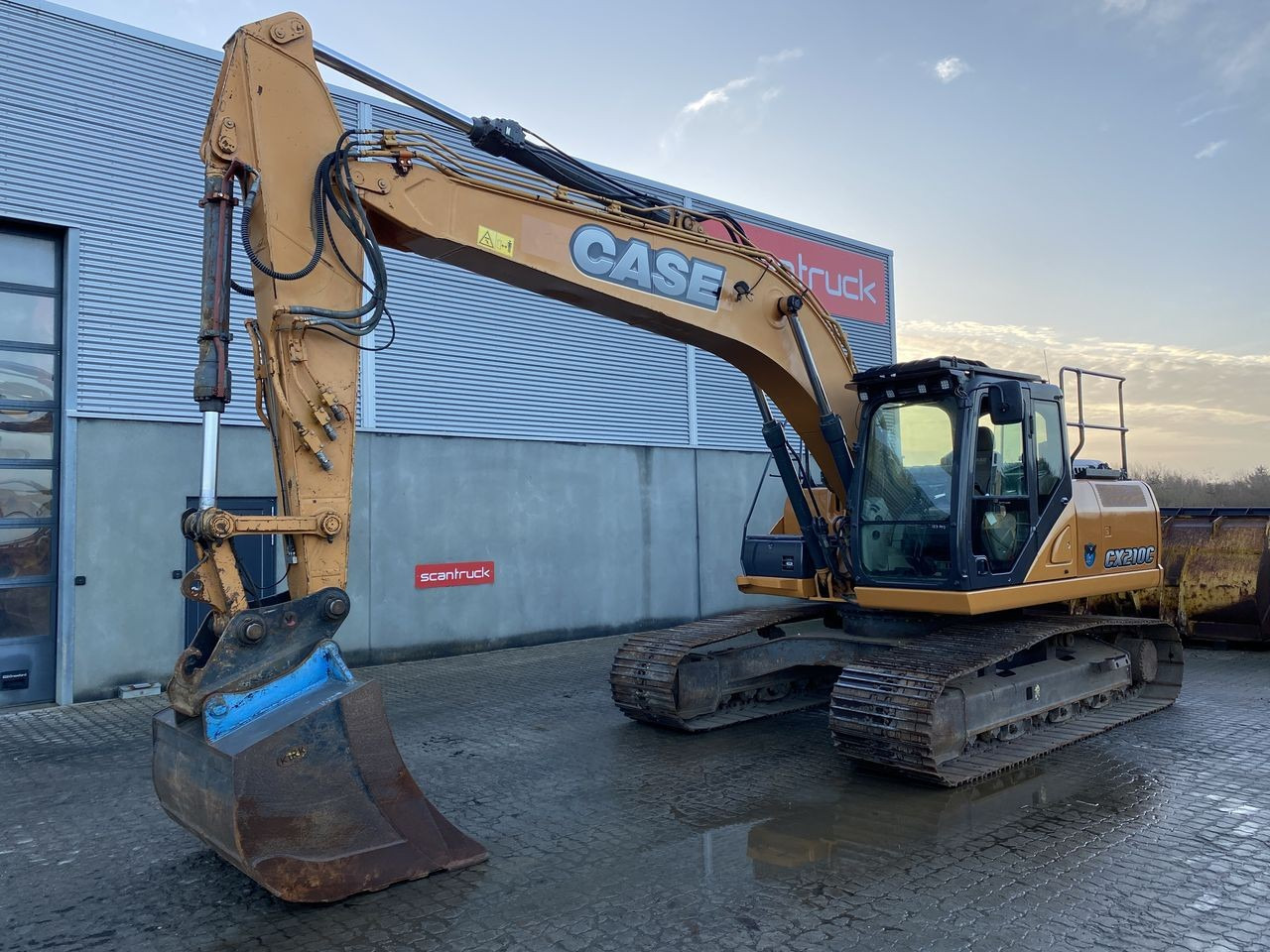 Escavadora de rastos Case CX210C: foto 1