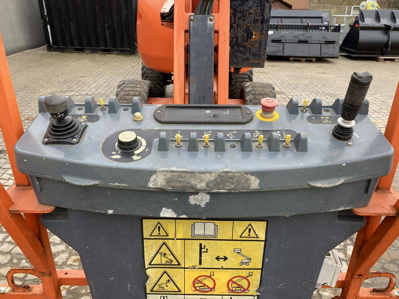 JLG 450AJ - Plataforma articulada: foto 3 JLG 450AJ - Plataforma articulada: foto 3