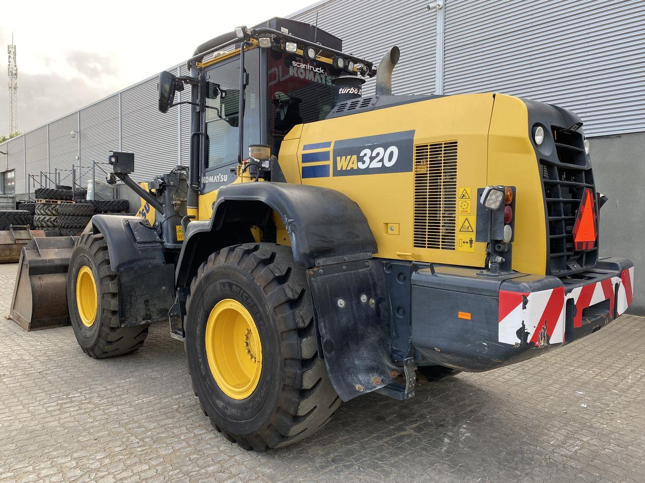 Komatsu WA320-8 - Pá carregadora de rodas: foto 2 Komatsu WA320-8 - Pá carregadora de rodas: foto 2
