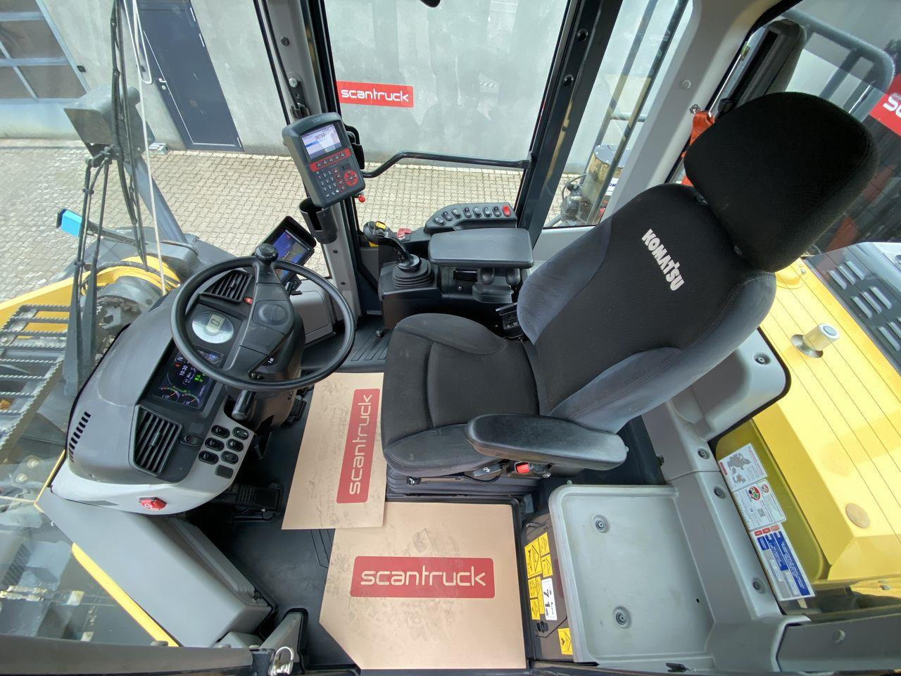 Komatsu WA480-8 - Pá carregadora de rodas: foto 3 Komatsu WA480-8 - Pá carregadora de rodas: foto 3