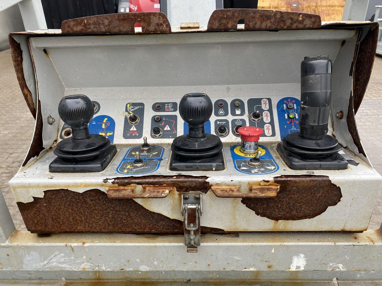 Manitou 160ATJ+ - Plataforma articulada: foto 3 Manitou 160ATJ+ - Plataforma articulada: foto 3