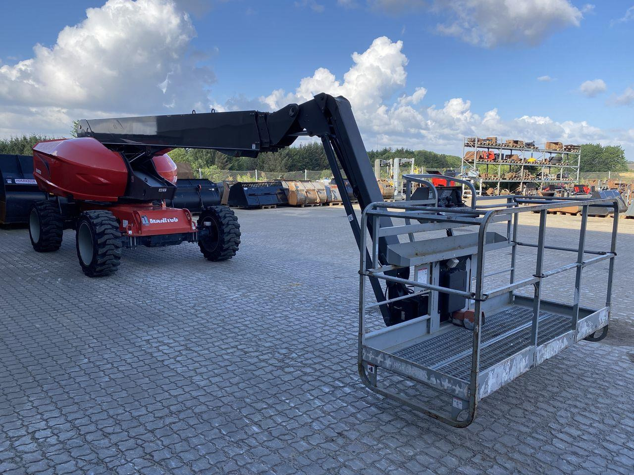 Manitou 220TJ+ - Plataforma telescópica: foto 5 Manitou 220TJ+ - Plataforma telescópica: foto 5