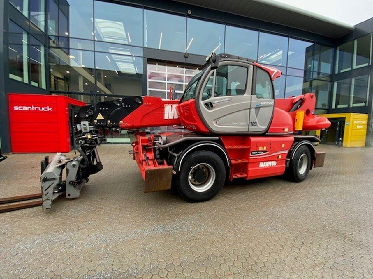 Manitou MRT2470P+ ST4 - Empilhador telescópico: foto 1 Manitou MRT2470P+ ST4 - Empilhador telescópico: foto 1