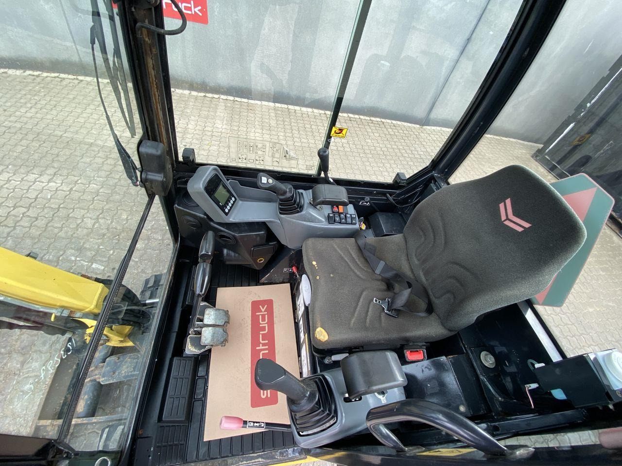 Yanmar SV18 - Mini escavadeira: foto 3 Yanmar SV18 - Mini escavadeira: foto 3