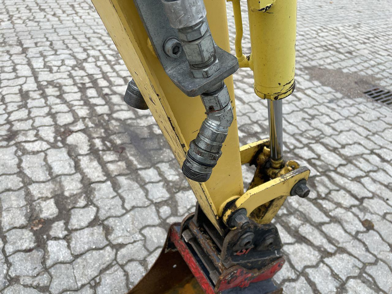 Mini escavadeira Yanmar VIO12: foto 10