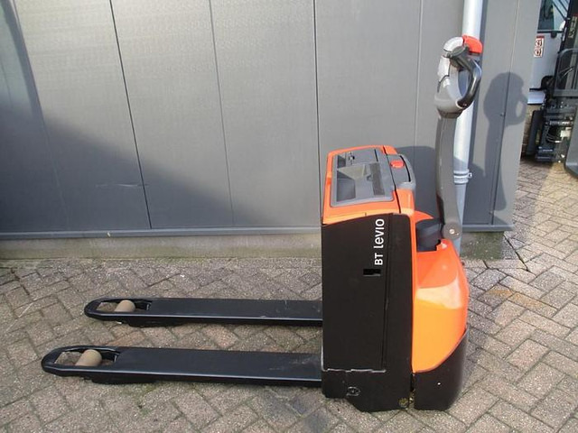 BT LWE 160 - Porta-palete: foto 1 BT LWE 160 - Porta-palete: foto 1