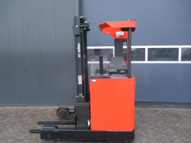 BT RRE 120M - Empilhador retráctil: foto 1 BT RRE 120M - Empilhador retráctil: foto 1