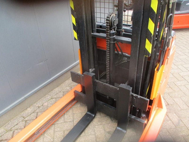 BT RWE 120 - Porta-palete: foto 4 BT RWE 120 - Porta-palete: foto 4