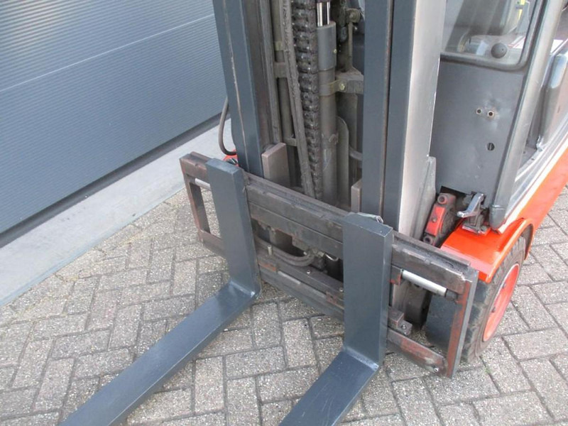 Linde E 16C - Empilhador elétrico: foto 3 Linde E 16C - Empilhador elétrico: foto 3