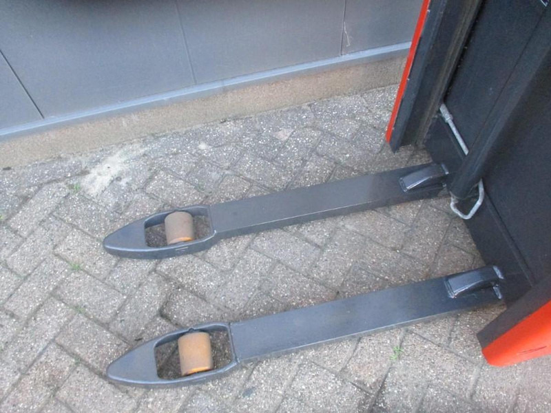 Linde L 10 - Stacker: foto 5 Linde L 10 - Stacker: foto 5