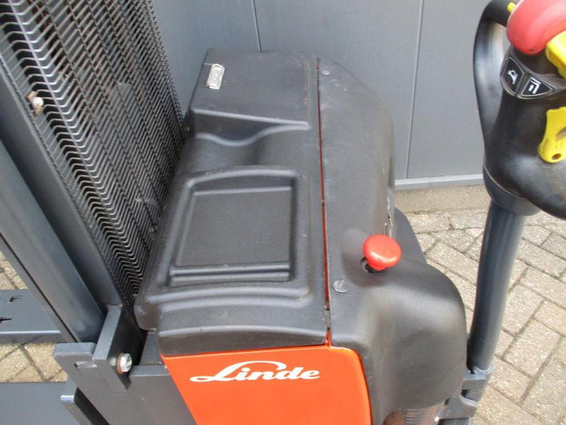 Linde L 20i - Stacker: foto 4 Linde L 20i - Stacker: foto 4